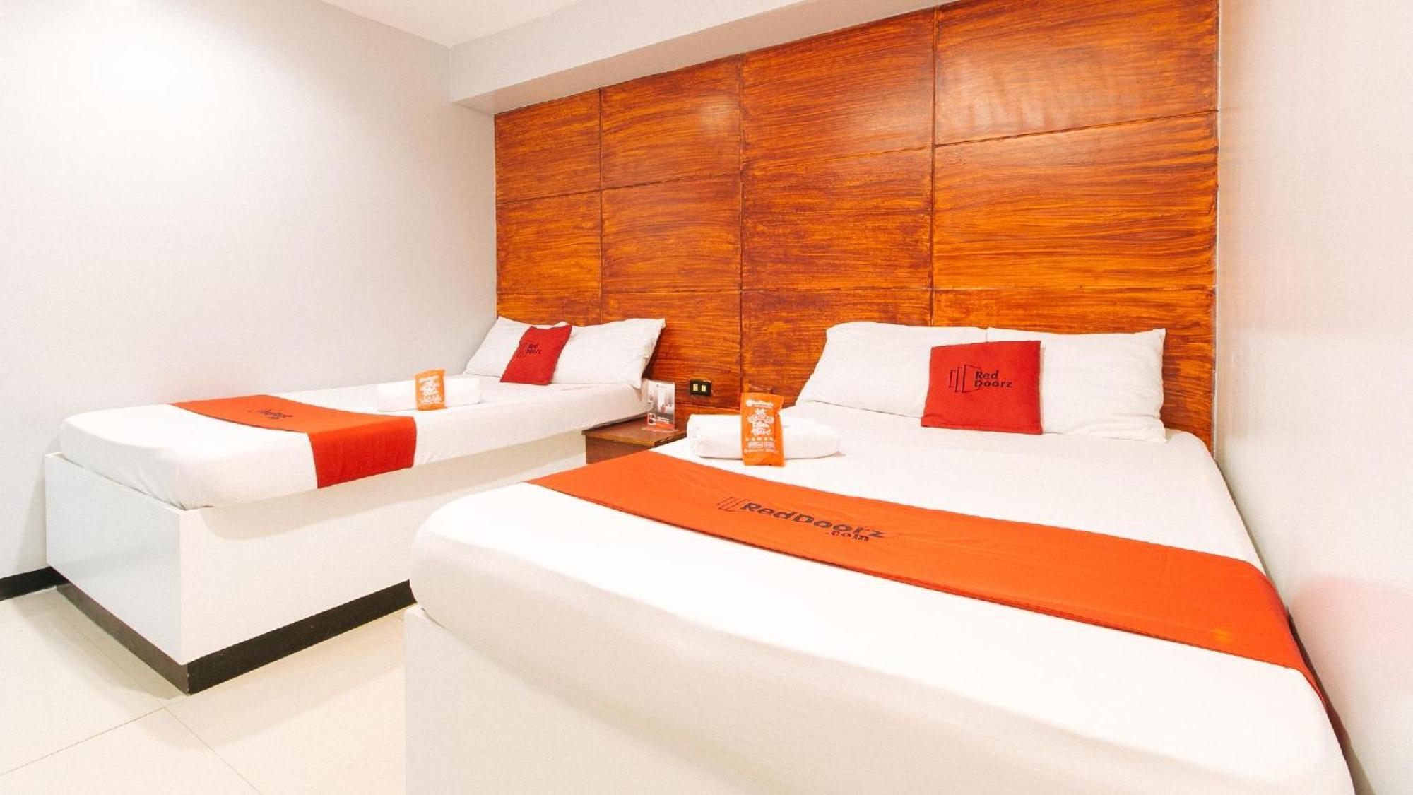 Reddoorz At Homa Resort Hotel Santiago  Екстер'єр фото