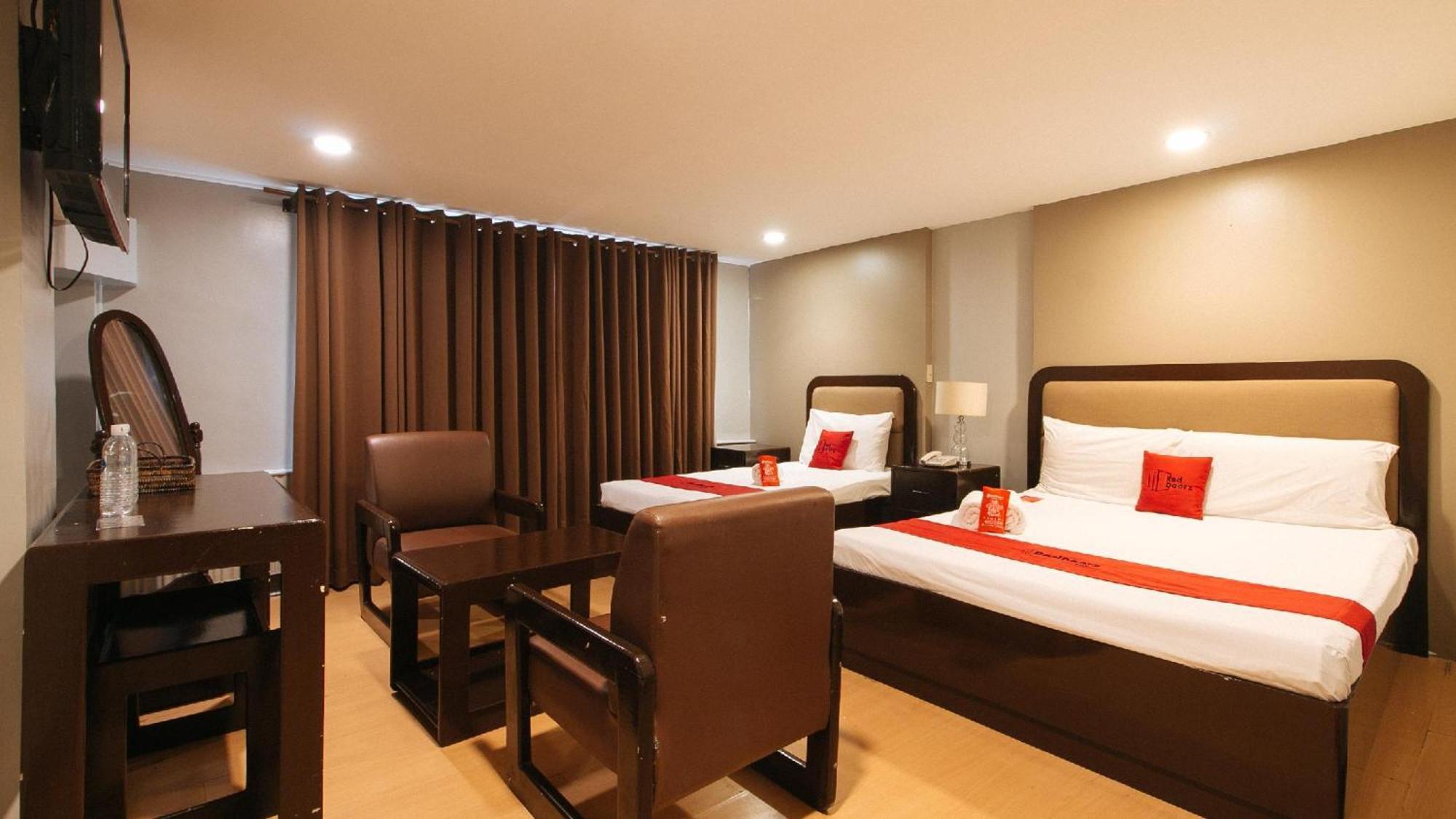 Reddoorz At Homa Resort Hotel Santiago  Екстер'єр фото