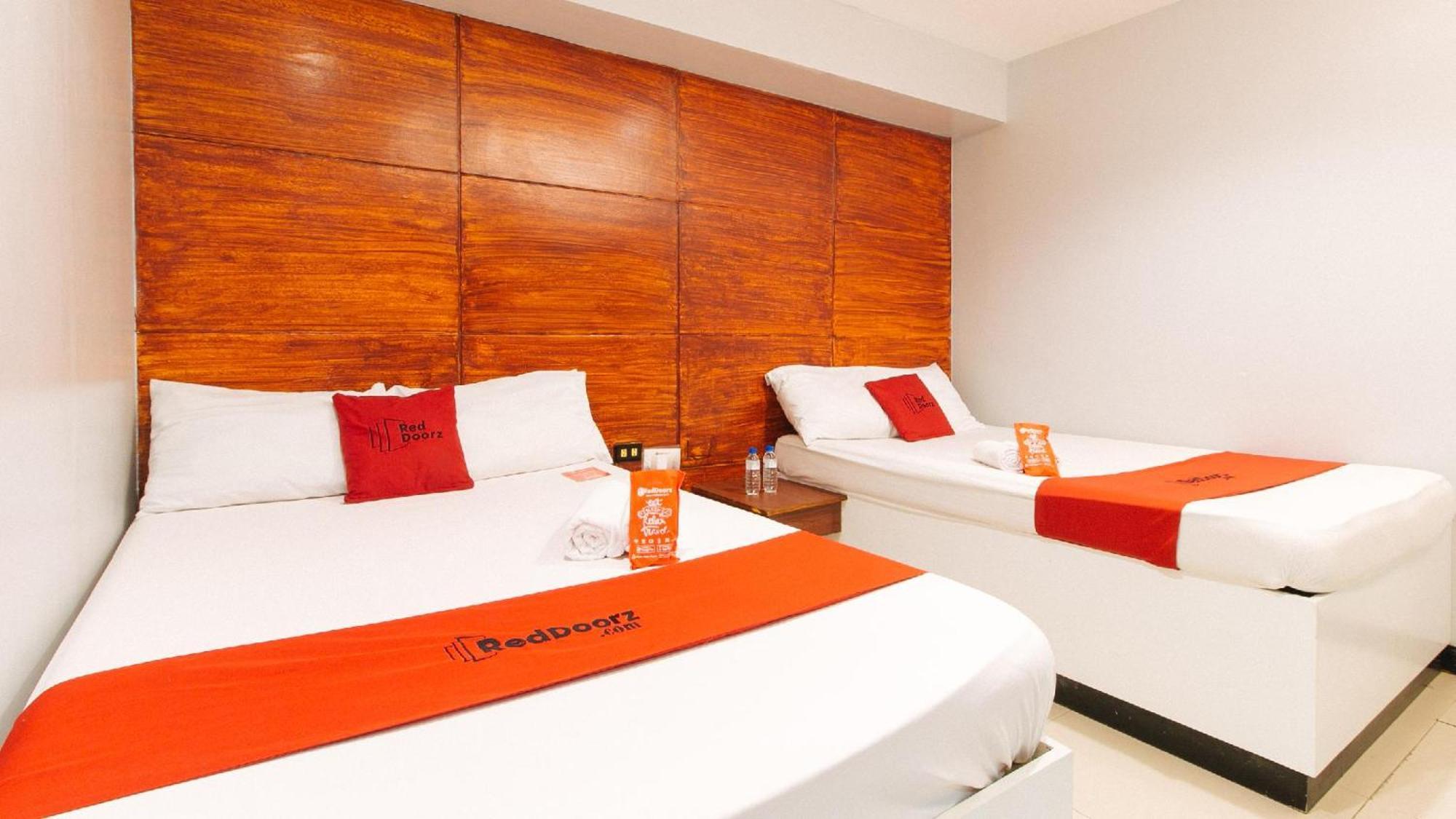 Reddoorz At Homa Resort Hotel Santiago  Екстер'єр фото