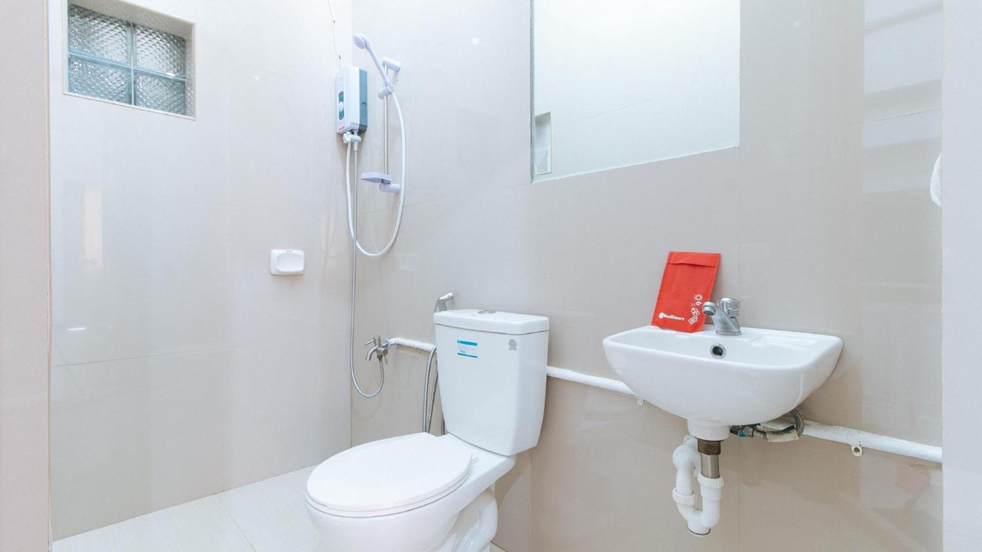 Reddoorz At Homa Resort Hotel Santiago  Екстер'єр фото